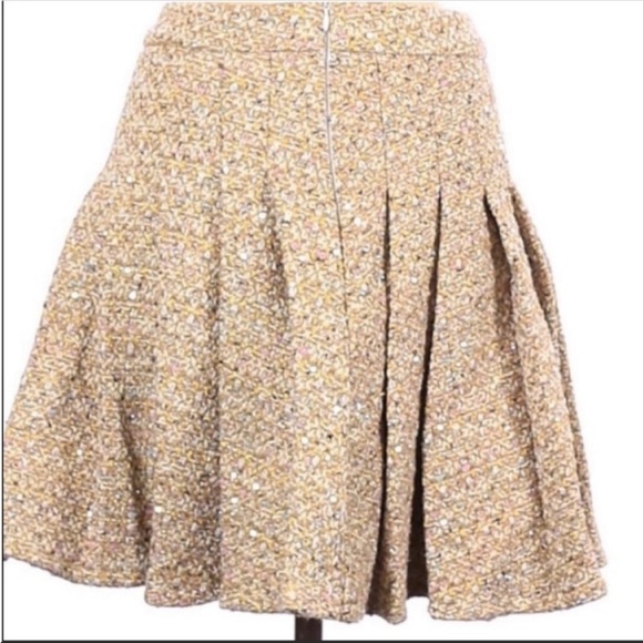 Tweed cream w/gold and pastel color threads pleated skater mini skirt. Small. - Picture 2 of 2